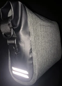 Halfords Advanced Waterproof Handlebar Bag -Carrera Store 184718d scaled