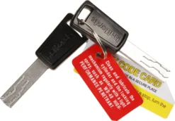 Halfords 150cm Armoured Cable - Key -Carrera Store 225262c scaled