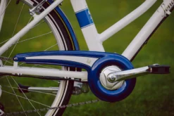 Pendleton Somerby Electric Hybrid Bike - White And Navy - 17", 19" Frames -Carrera Store 279718m scaled