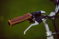 Pendleton Somerby Electric Hybrid Bike - White And Navy - 17", 19" Frames -Carrera Store 279718p scaled