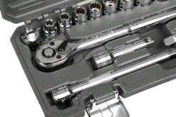 Halfords 18 Piece 3/8" Drive Imperial Socket Set -Carrera Store 332454b