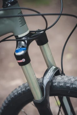 Boardman MHT 8.6 Mens Mountain Bike - Grey - S, M, L Frames -Carrera Store 365918g scaled