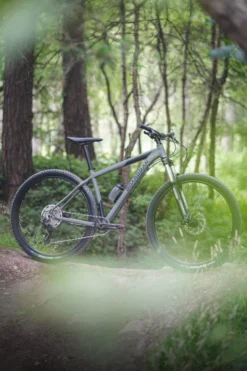 Boardman MHT 8.6 Mens Mountain Bike - Grey - S, M, L Frames -Carrera Store 365918m scaled