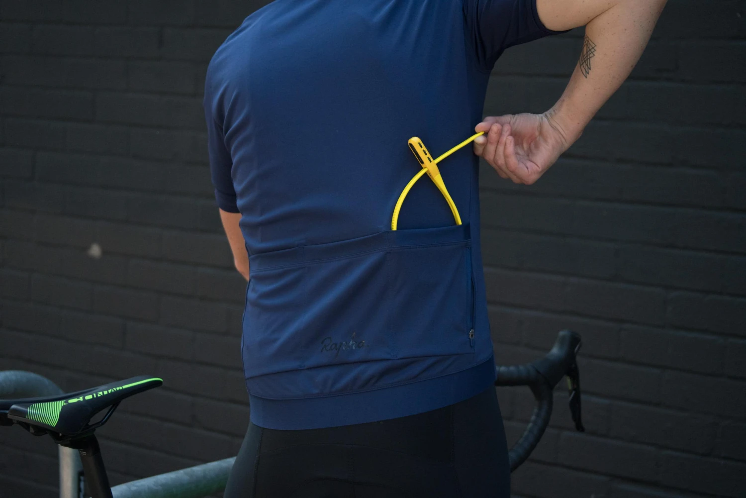 Hiplok Z-Lok Combo Tie 40cm Green 5 Hiplok Z-Lok Combo Tie 40cm Green - Image 5