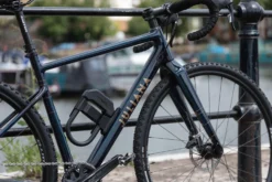 Hiplok DX D Lock Frame Clip All Black -Carrera Store 468998e