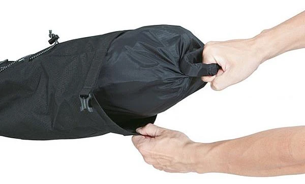 Topeak BackLoader Saddle Bag - 6 Litres 4 Topeak BackLoader Saddle Bag - 6 Litres - Image 4