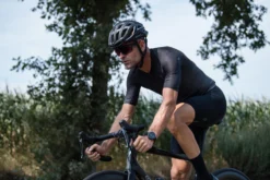 Polar Vantage V2 Multisport GPS Watch - Black -Carrera Store 503270i scaled