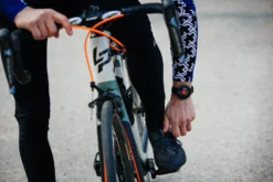 Polar Vantage V2 Multisport GPS Watch - Black -Carrera Store 503270j scaled